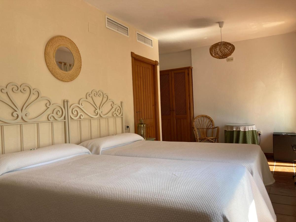 Hostal San Juan ซาโลเบรญา ภายนอก รูปภาพ