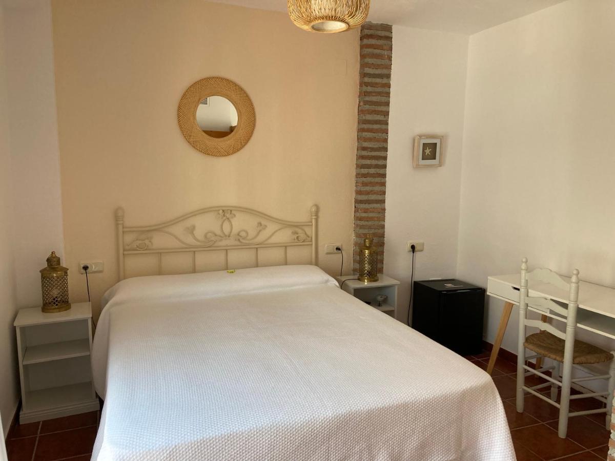 Hostal San Juan ซาโลเบรญา ภายนอก รูปภาพ